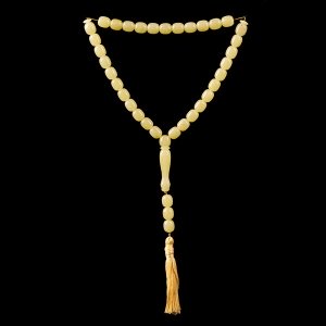 Янтарные чётки на 33 бусины - мусульманские, в форме оливки.