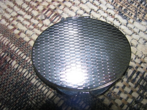 Зеркала, инкрустированные янтарём