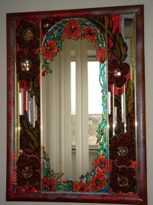 Зеркала, инкрустированные янтарём