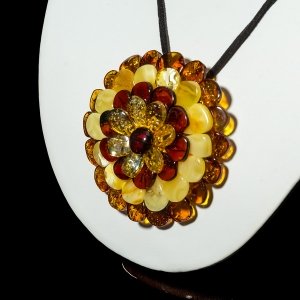 Ново изготовленные ожерелья