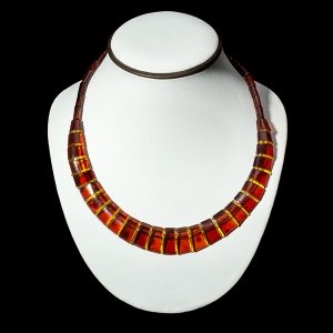 Ново изготовленные ожерелья