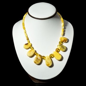 Ново изготовленные ожерелья