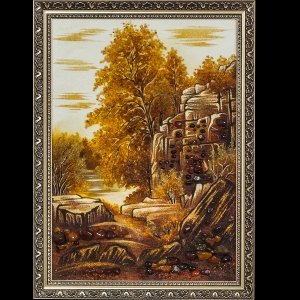 Горы в лесу