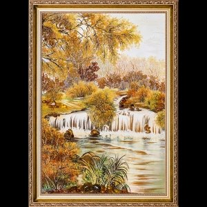 Янтарная картина: Водопад в лесу.