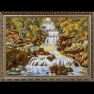 Водопад в лесу