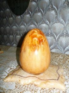 Сувениры из янтаря. Сувенир яйцо.