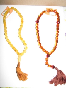 Мусульманские и христианские чётки из цельного калиброванного янтаря на 33 бусины.