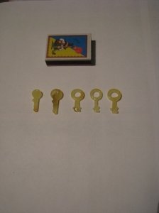 Кулон ключик