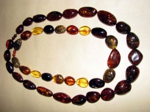 Тёмные бусы