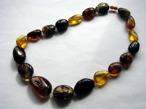 Тёмные бусы