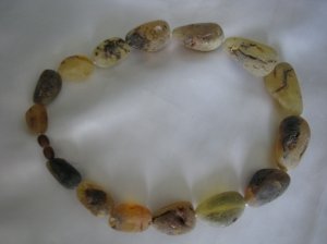 Тёмные бусы