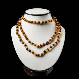 Необработанные  бусы