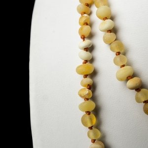 Необработанные  бусы