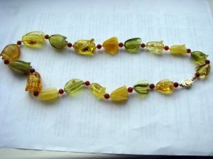 Бусы на шею