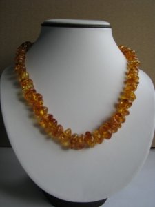 Бусы из натурального камня