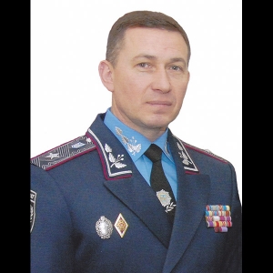 Фото генерала для изготовления портрета из янтаря