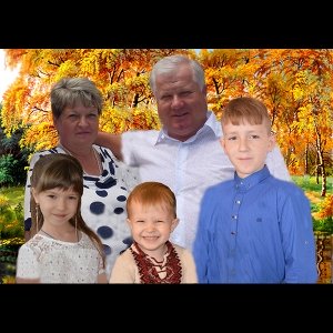 Семейное фото для изготовления портрета из янтаря большого размера