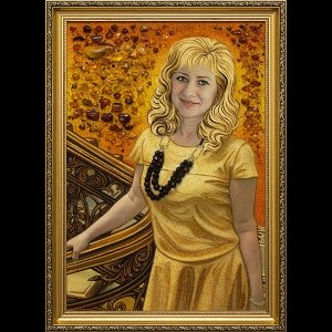 Портрет женщины из янтаря