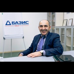 Фото руководителя, для изготовления янтарного портрета