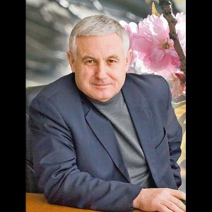 Фотография для изготовления янтарного портрета мужчины.